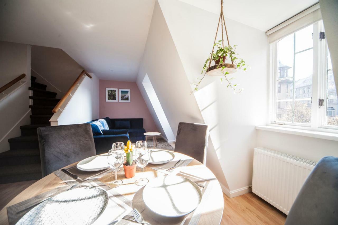 2 Level Apartments In Old Town Riga Luaran gambar