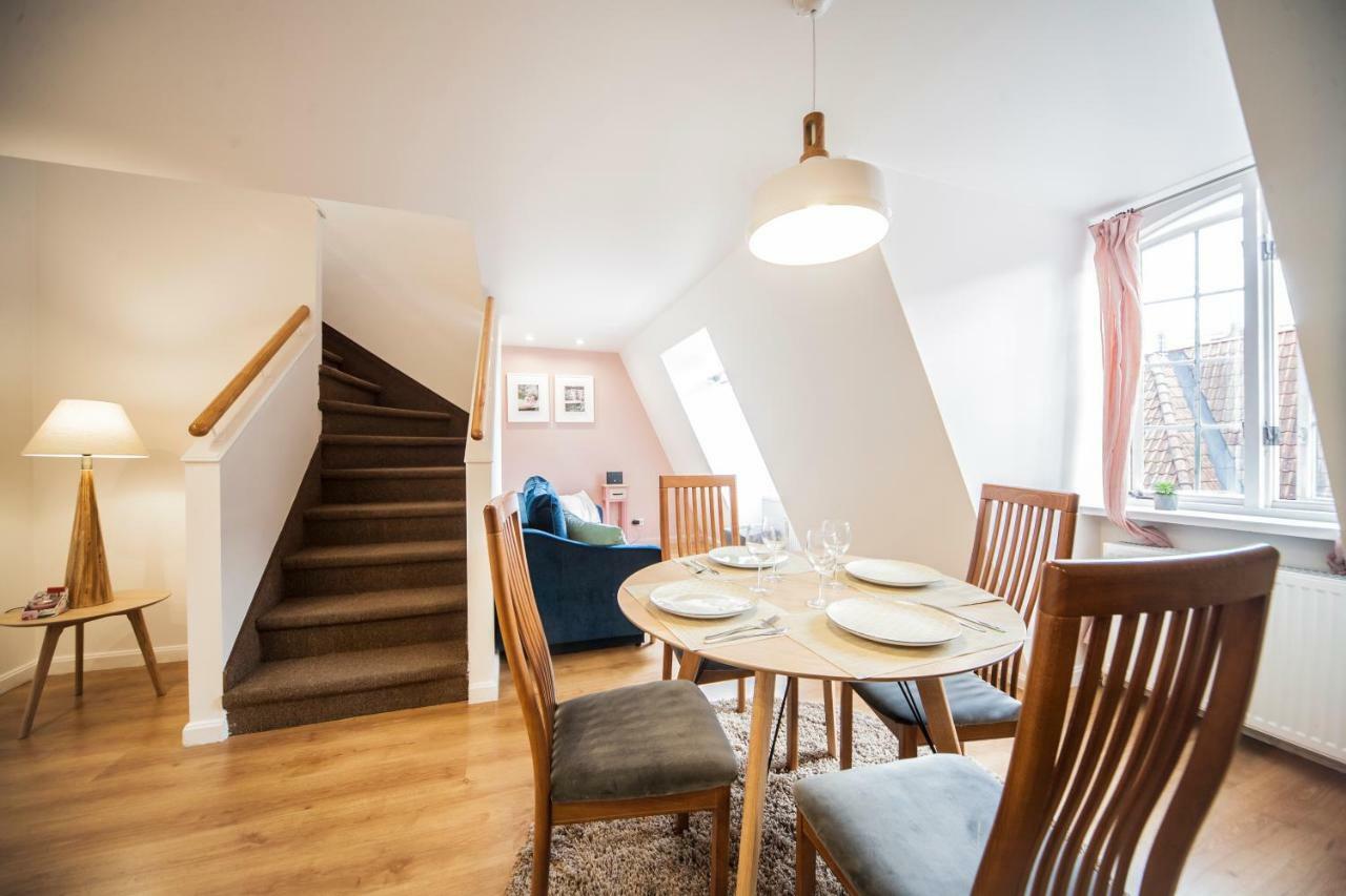 2 Level Apartments In Old Town Riga Luaran gambar