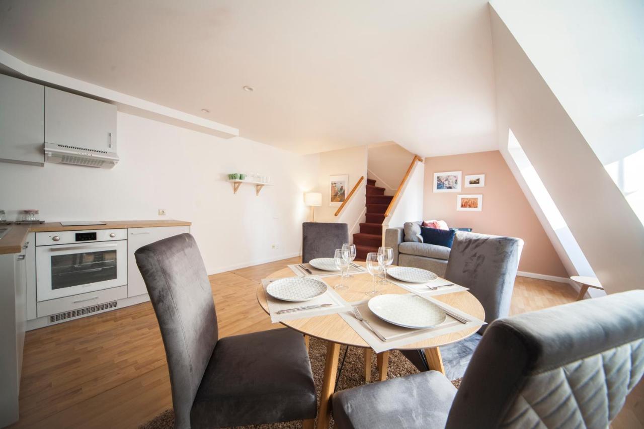 2 Level Apartments In Old Town Riga Luaran gambar